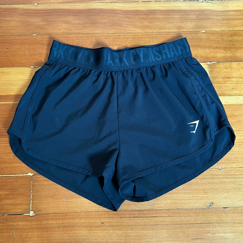 Gymshark Loose Fit Training Shorts Size S in Black